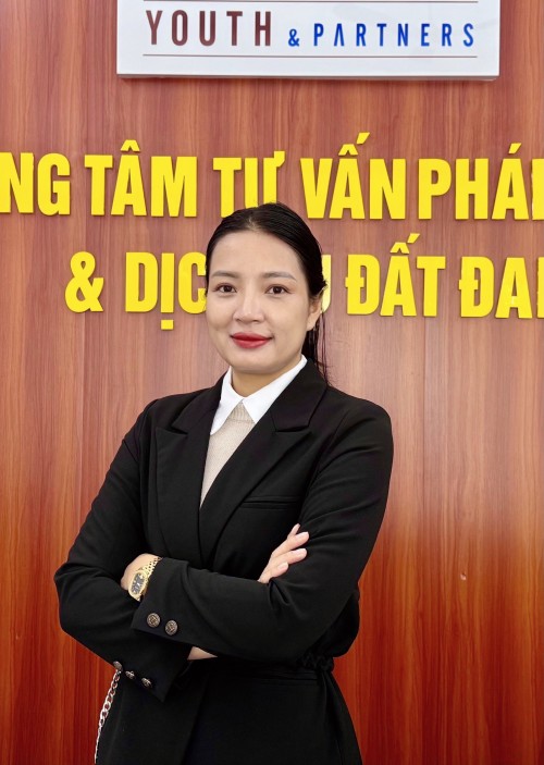 Chuyên viên pháp lý Trần Thị Bích Liên